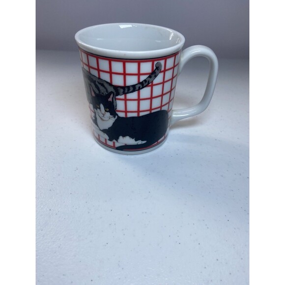 CURZON Cat Kitty Tabby Tuxedo Coffee Tea Mug Red Grid Vintage Japan - Picture 5 of 16
